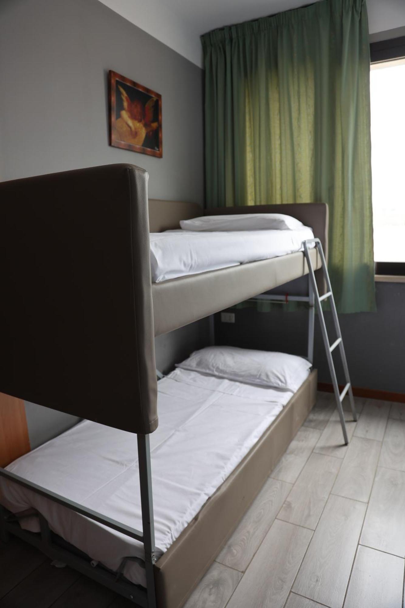 Hotel Garda Affi Esterno foto