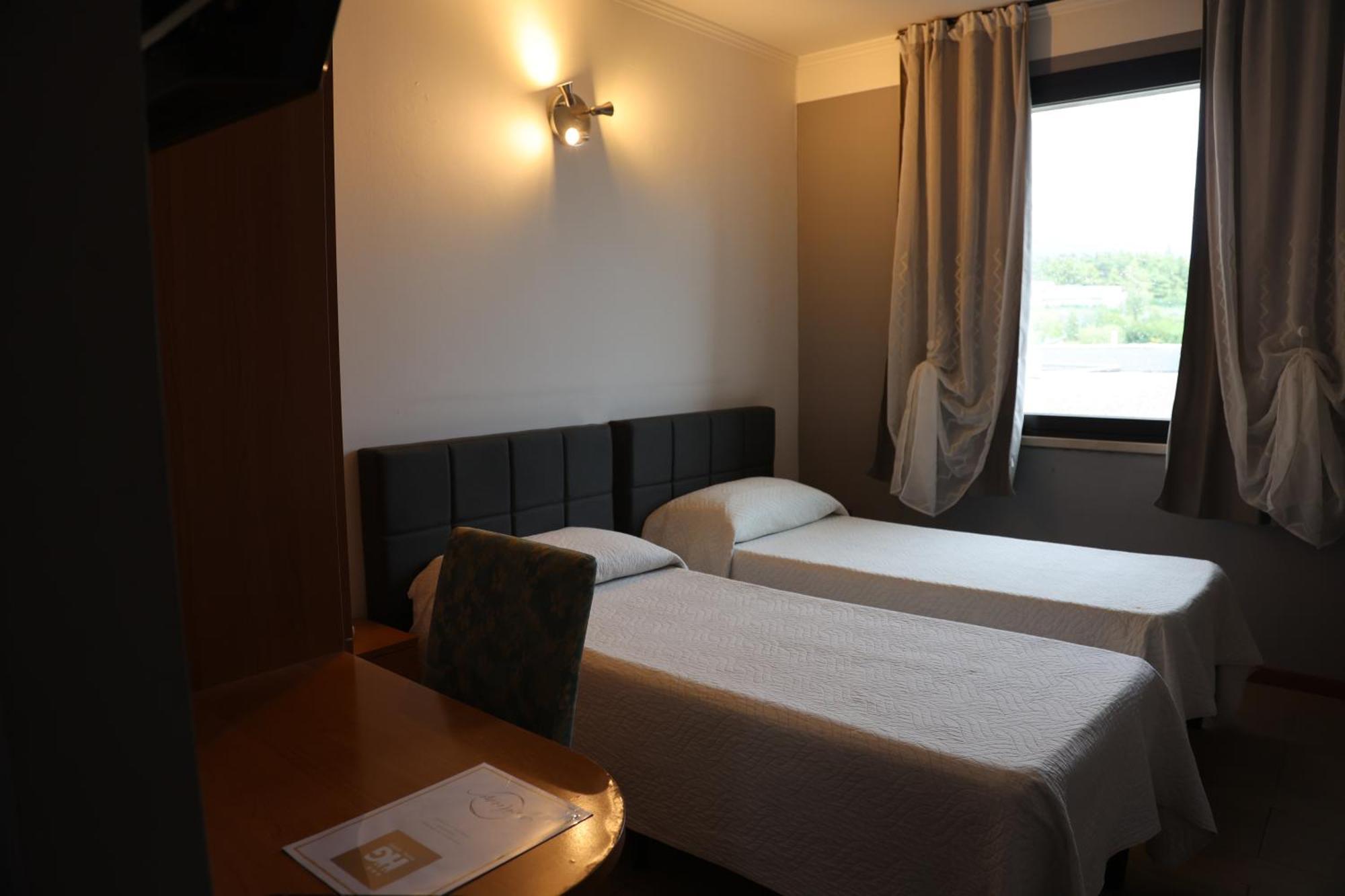 Hotel Garda Affi Esterno foto